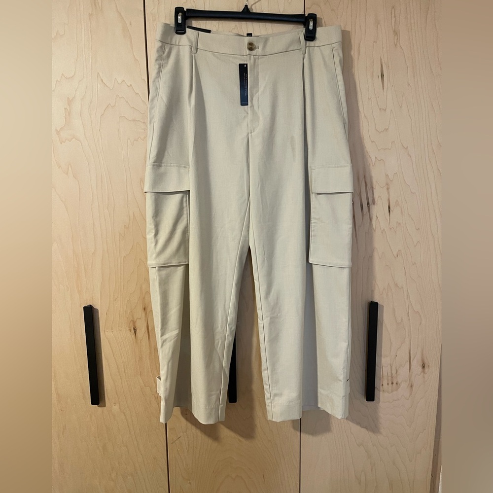 Brand new banana republic cargo pants size 16